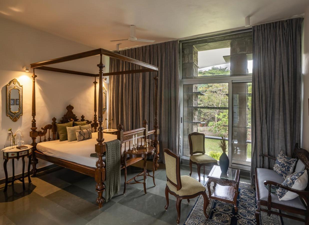 Lohonostays Maharajah House Карджат Экстерьер фото