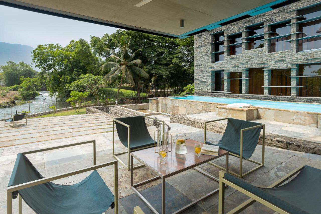 Lohonostays Maharajah House Карджат Экстерьер фото