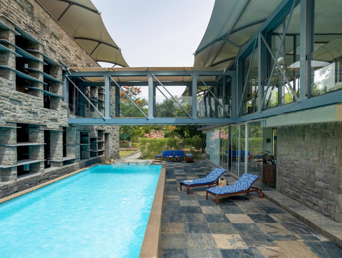 Lohonostays Maharajah House Карджат Экстерьер фото