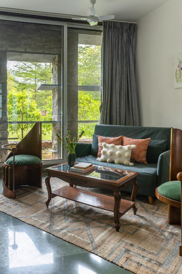 Lohonostays Maharajah House Карджат Экстерьер фото